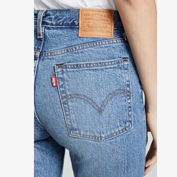 Levi's Premium Wedgie Icon Fit Crop Jeans - These Dreams - Picture 10 of 10